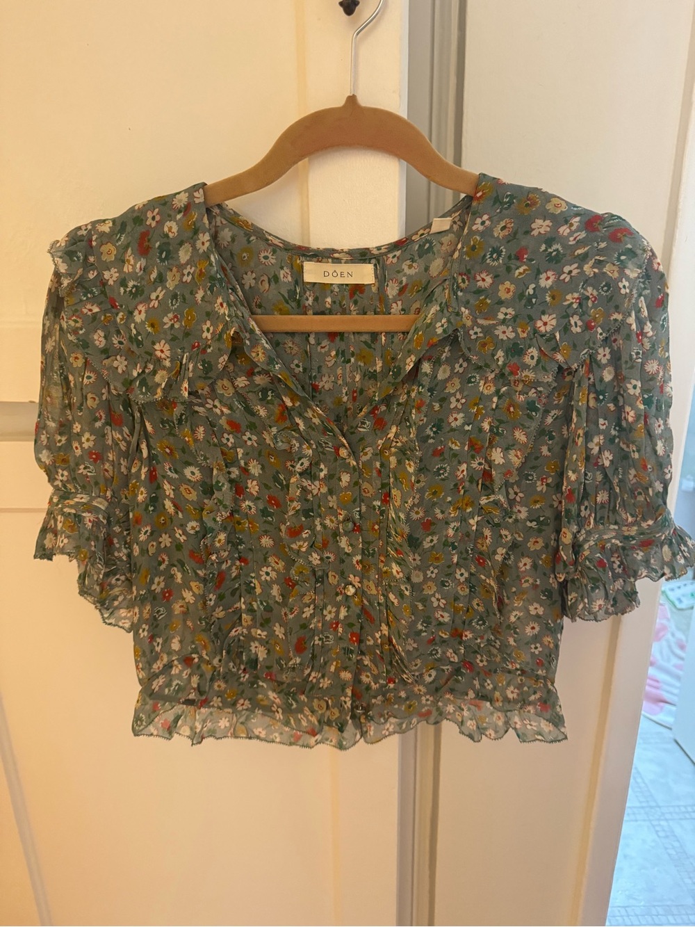 NWOT- Doen blouse. Small